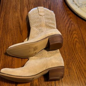 Sole Society Suede cowboy boots Size 6.